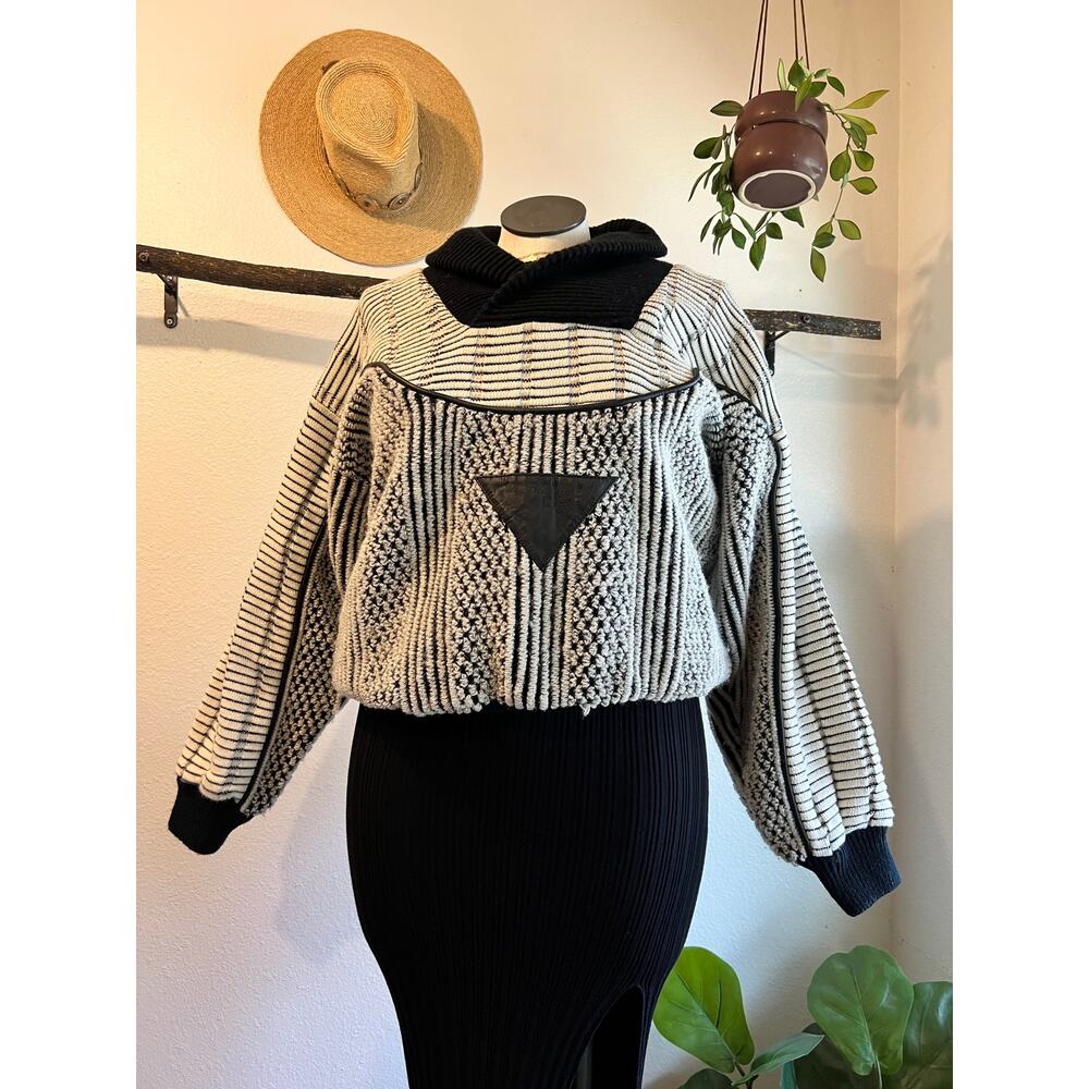 Vintage 90s Black White Chunky Woven Leather Detail Pullover Sweater Size Large